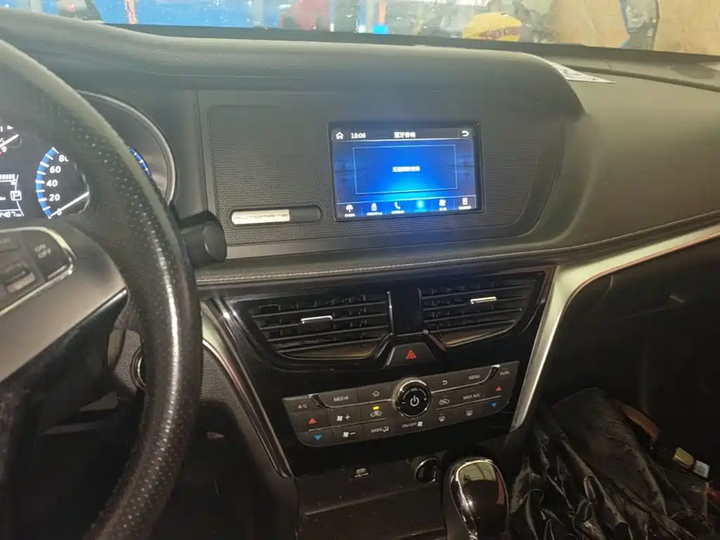 Venucia T90 2017 2017 2.0L CVT Smart Edition