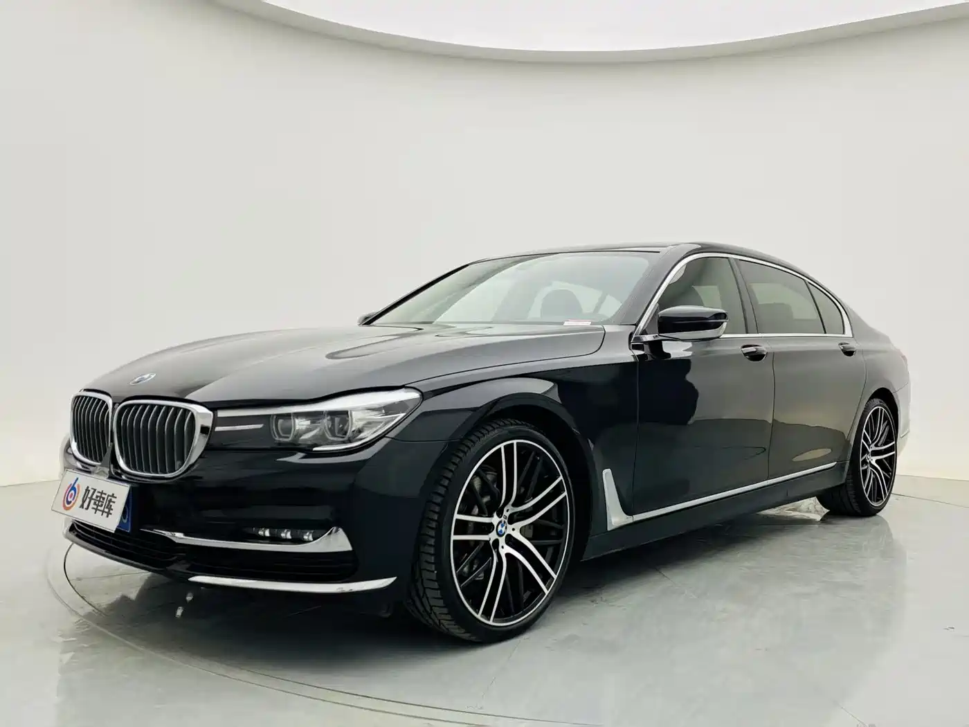 BMW 7 Series 2018 730Li Leading Type Excellence Package фото 7