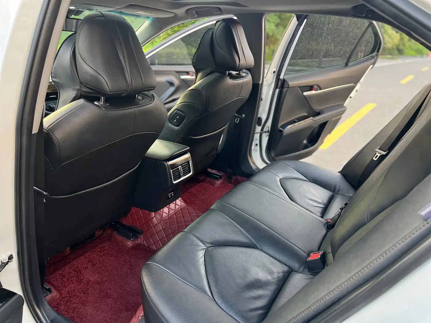 Toyota Camry 2021 2.0G Luxury Edition фото 11