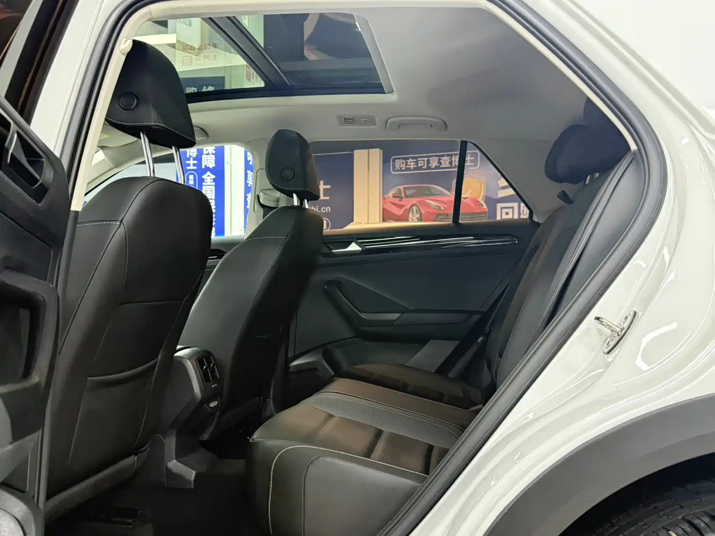 Volkswagen T-ROC 2022 280TSI DSG 2WD Comfort PLUS фото 18