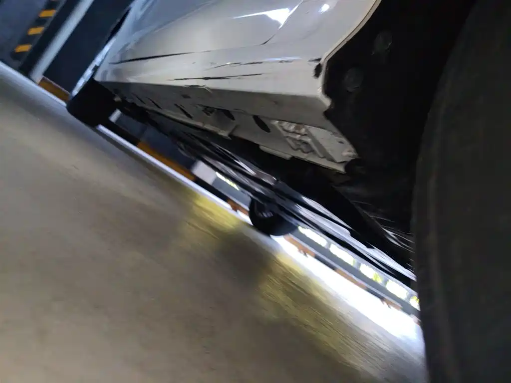 Toyota Corolla 2021 Hybrid 1.8L E-CVT Elite Edition фото 18
