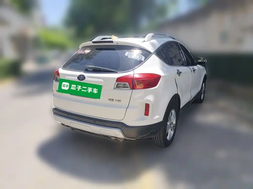 Besturn X80 2015 2015 2.0L Manual Luxury
