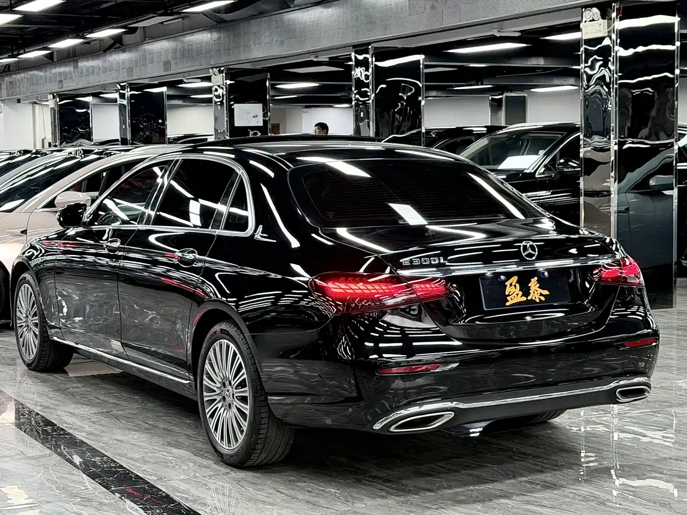 Mercedes-Benz E-Class 2022 E 300 L Luxury фото 5