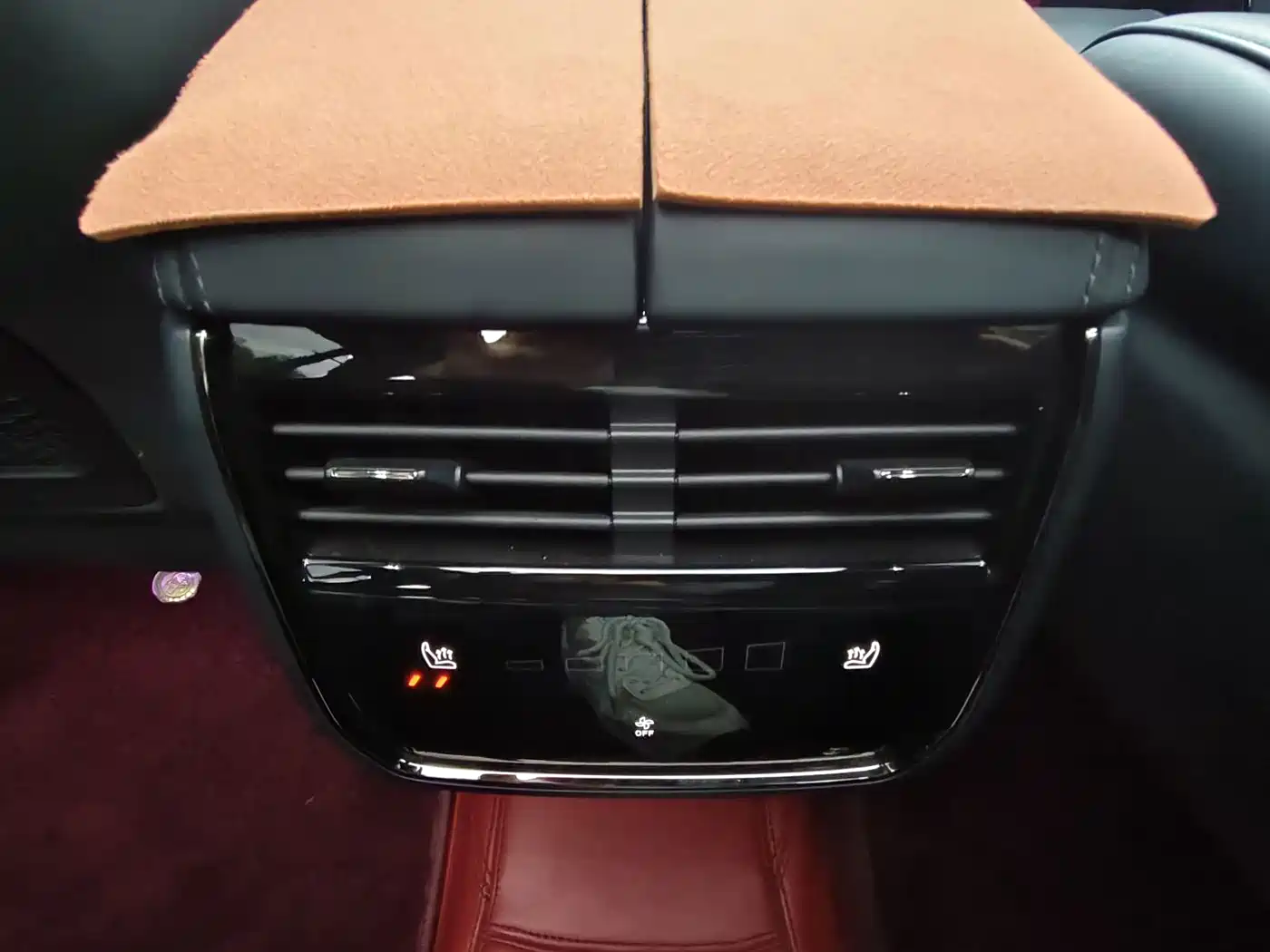 Lynk & Co 09 2022 2021 2.0T Halo 6-Seater