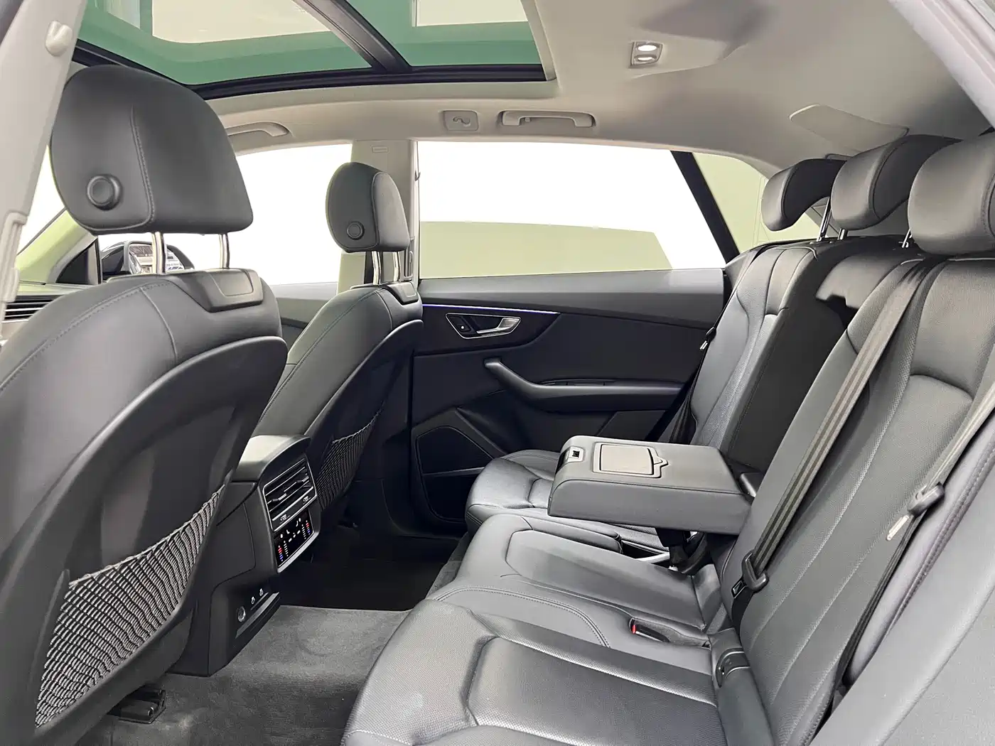 Audi Q8 2022 55 TFSI Luxury Dynamic фото 18