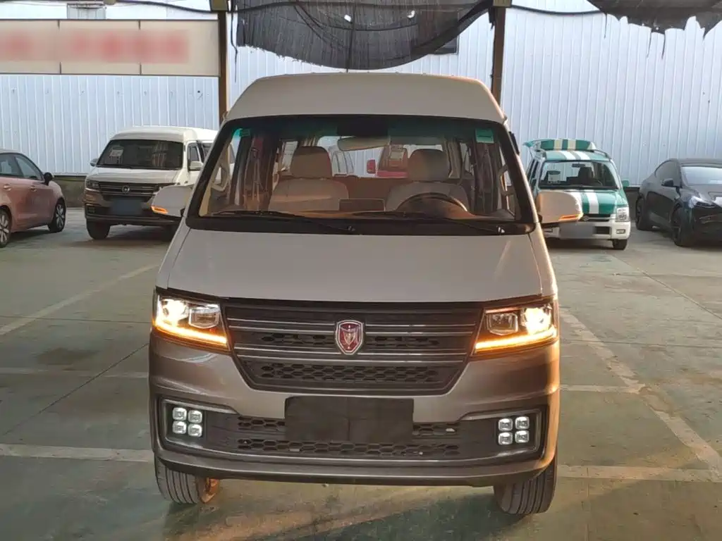 Jinbei New Hiace S 2024 2023 1.5L Fortune Bus 5/6/7-seater Non-AC Version SWC15M