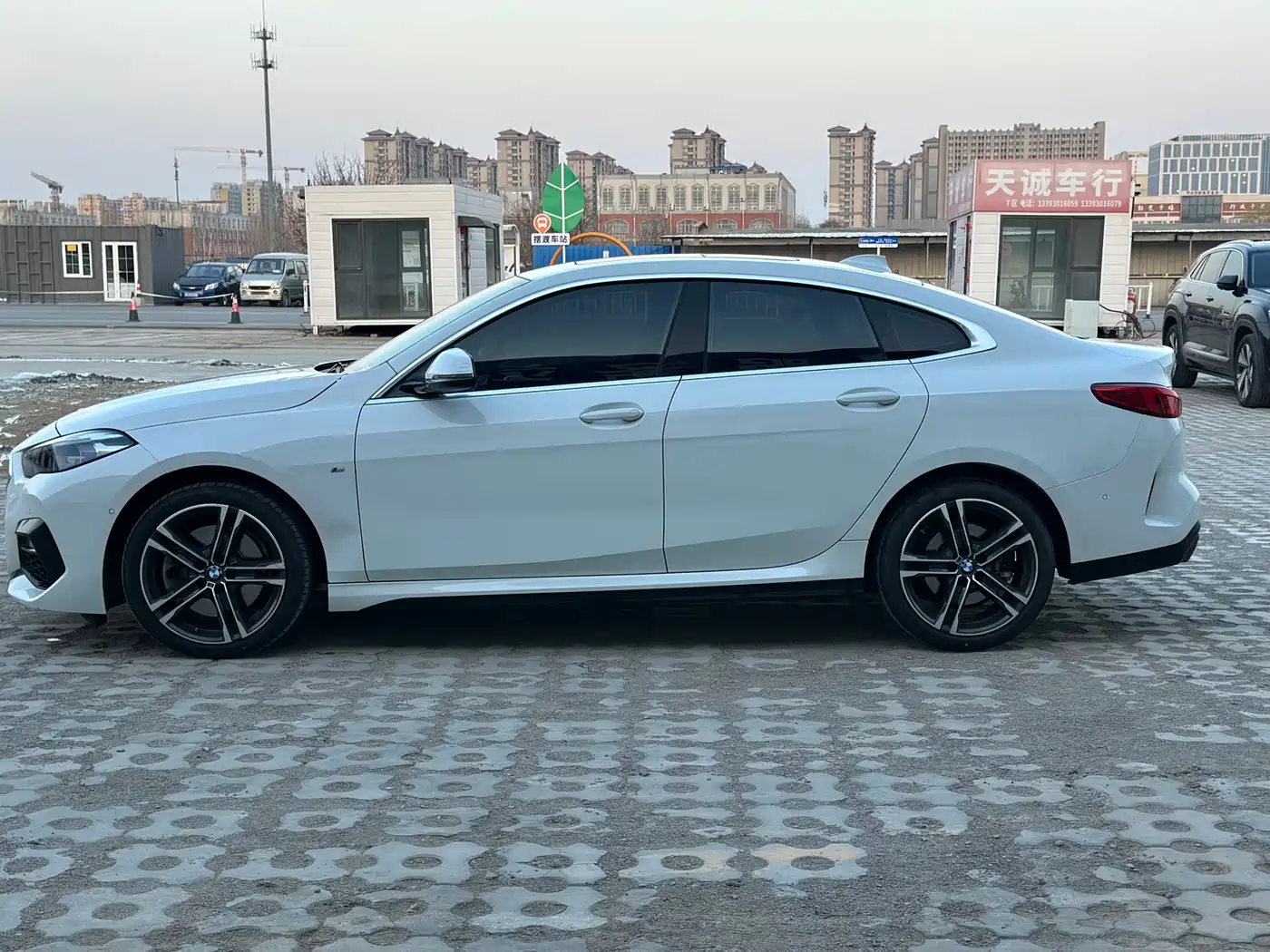 BMW 2 Series (Import) 2023 225i 4-Door Coupe M Sport Package фото 8