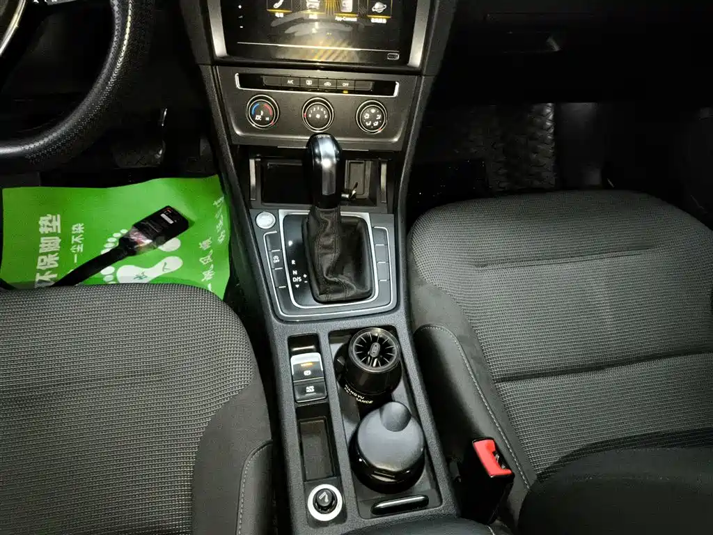 Volkswagen Golf 2020 Beloved Edition 280TSI DSG Comfort фото 10