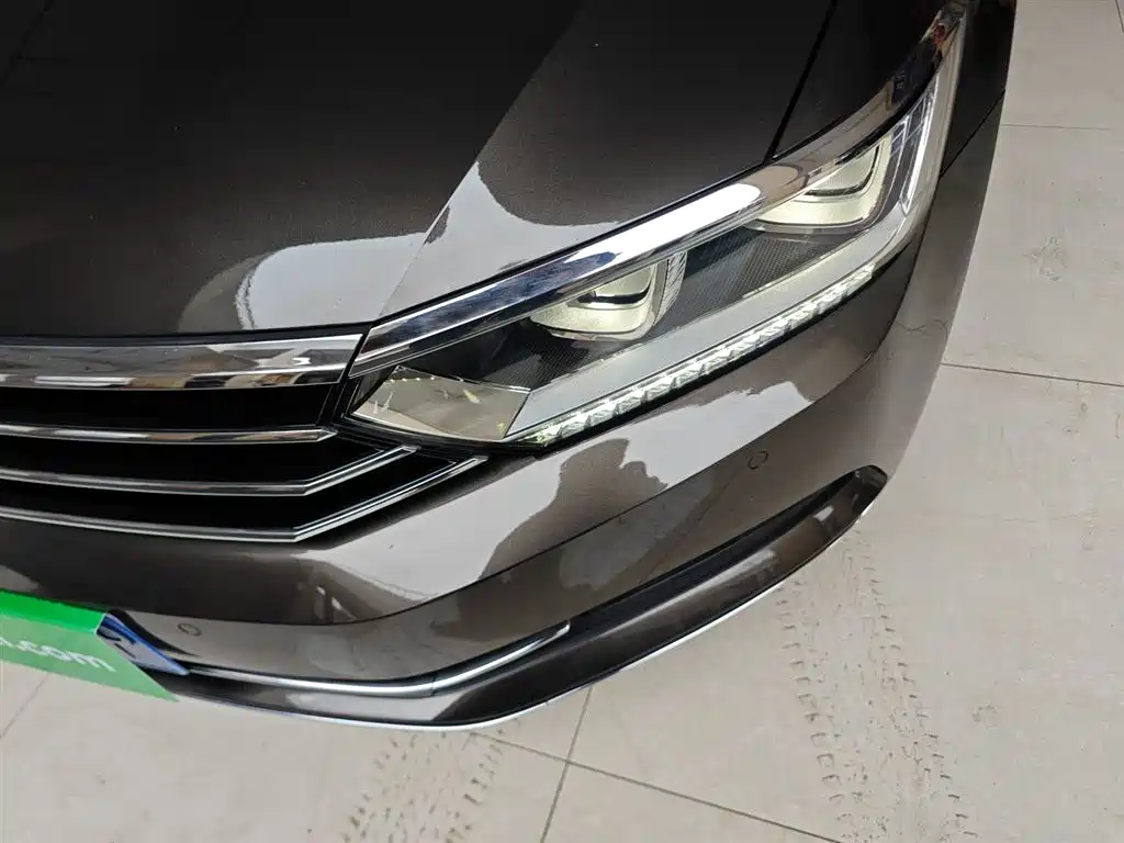 Volkswagen Magotan 2017 330TSI DSG Luxury фото 24