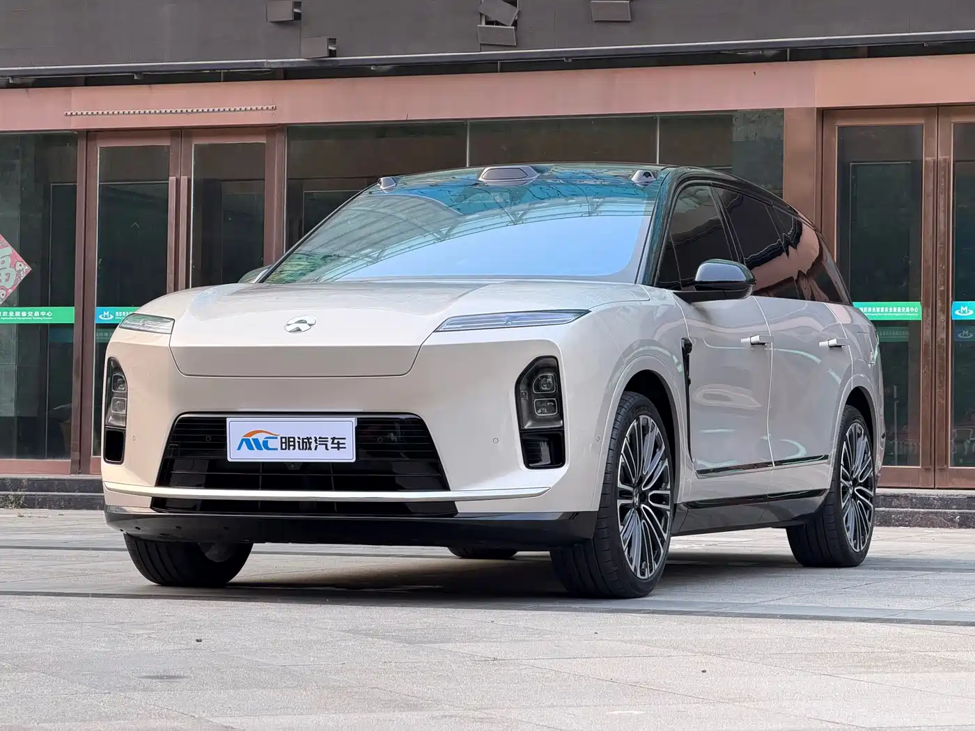 NIO ES8 2025 Base Model