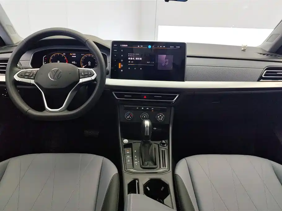 Volkswagen Lavida 2024 Model 1.5L Automatic Starlight 5 Million Edition фото 12