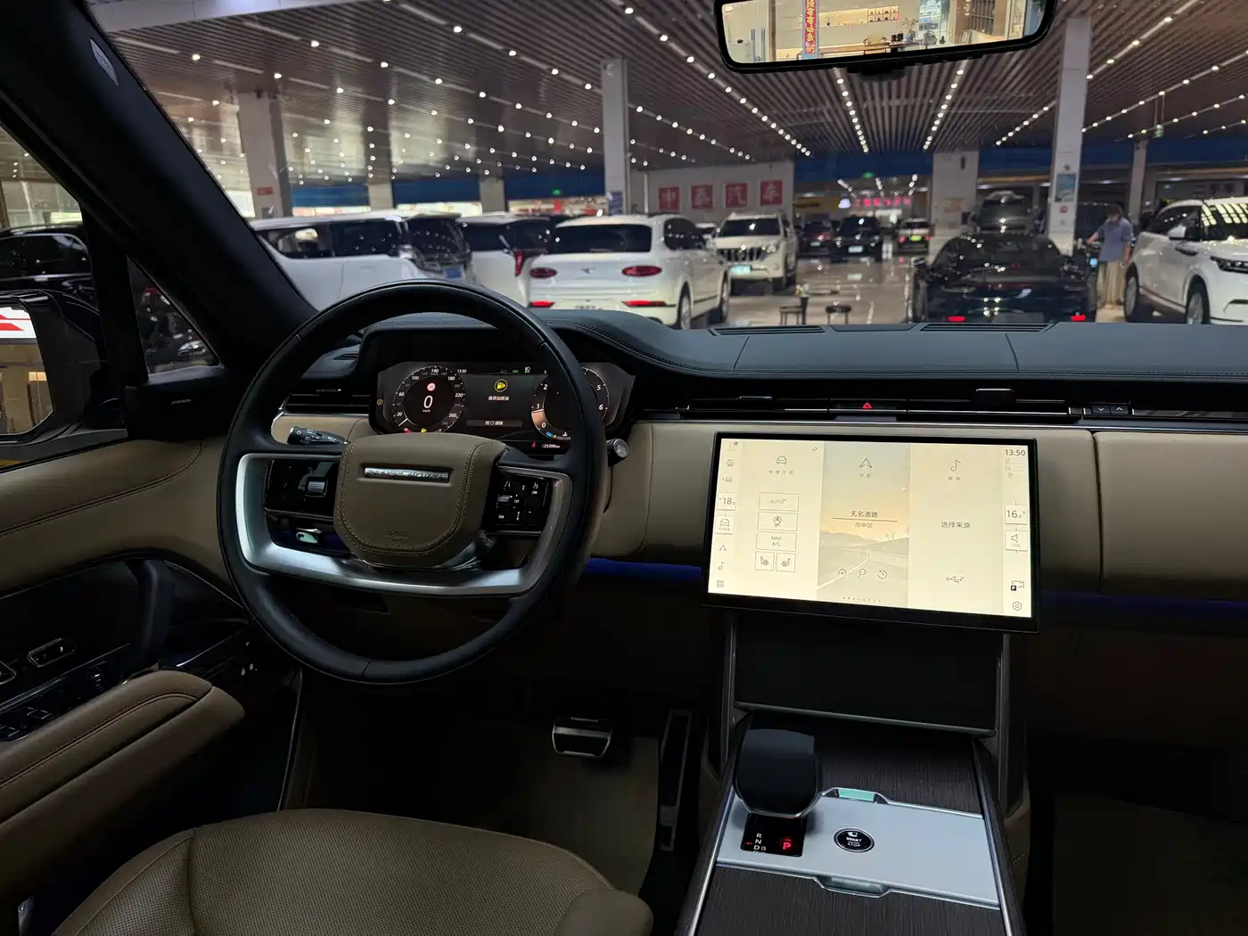 Land Rover Range Rover 2025 2025 3.0 L6 360PS Golden Age Edition