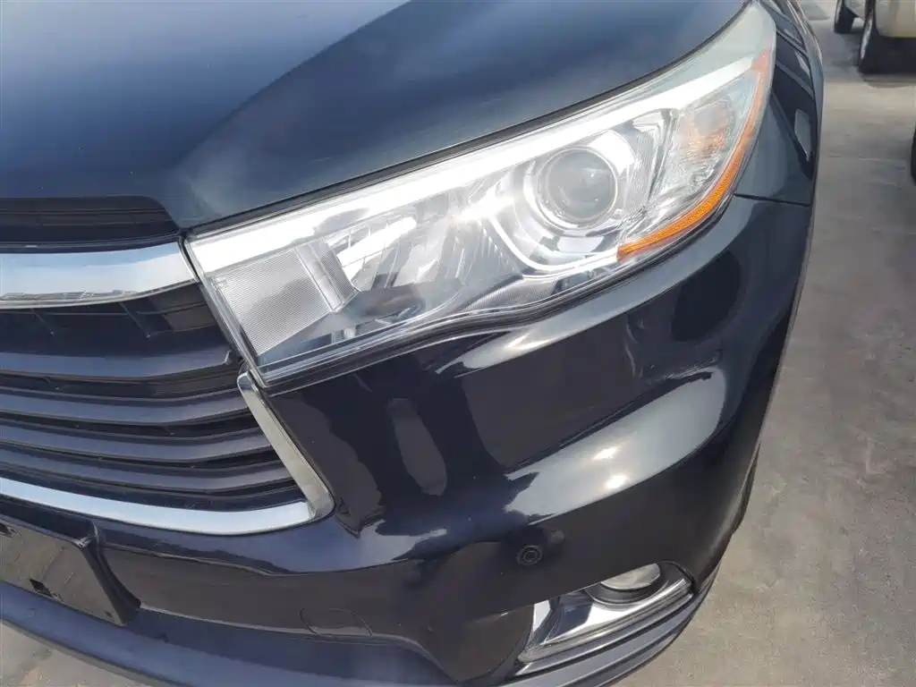 Toyota Highlander 2015 2.0T FWD Elite Edition 5-seater фото 24