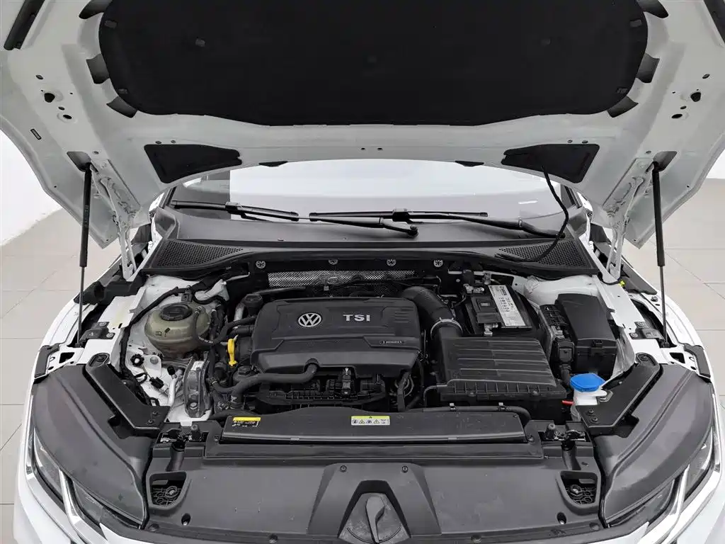 Volkswagen FAW-Volkswagen CC 2021 380TSI Eye-catching Edition фото 6