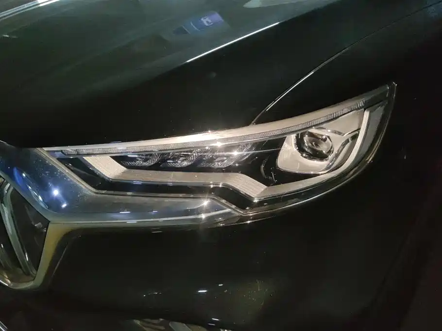 Hongqi HS5 2022 2.0T Smart Connect Flagship AWD Edition фото 5