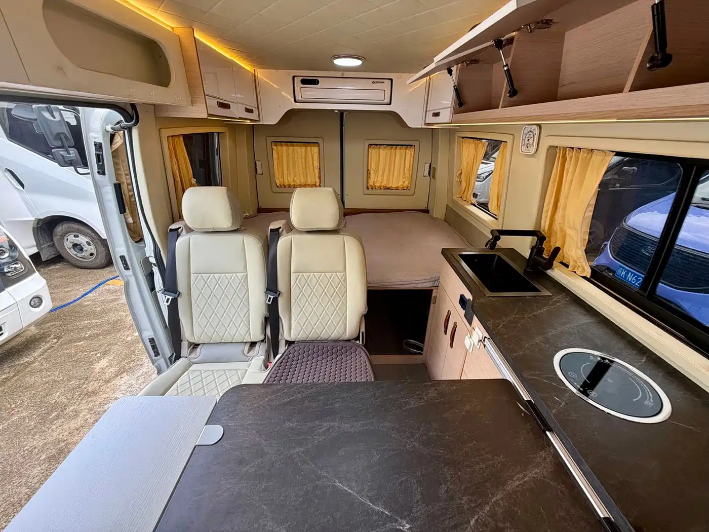 SAIC Maxus V80 RV 2025 2025 2.0T Traveller RV LIFE Camping Edition