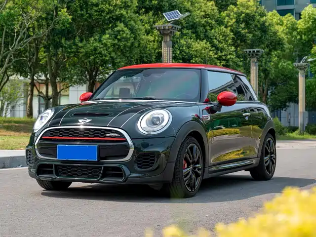 MINI JCW