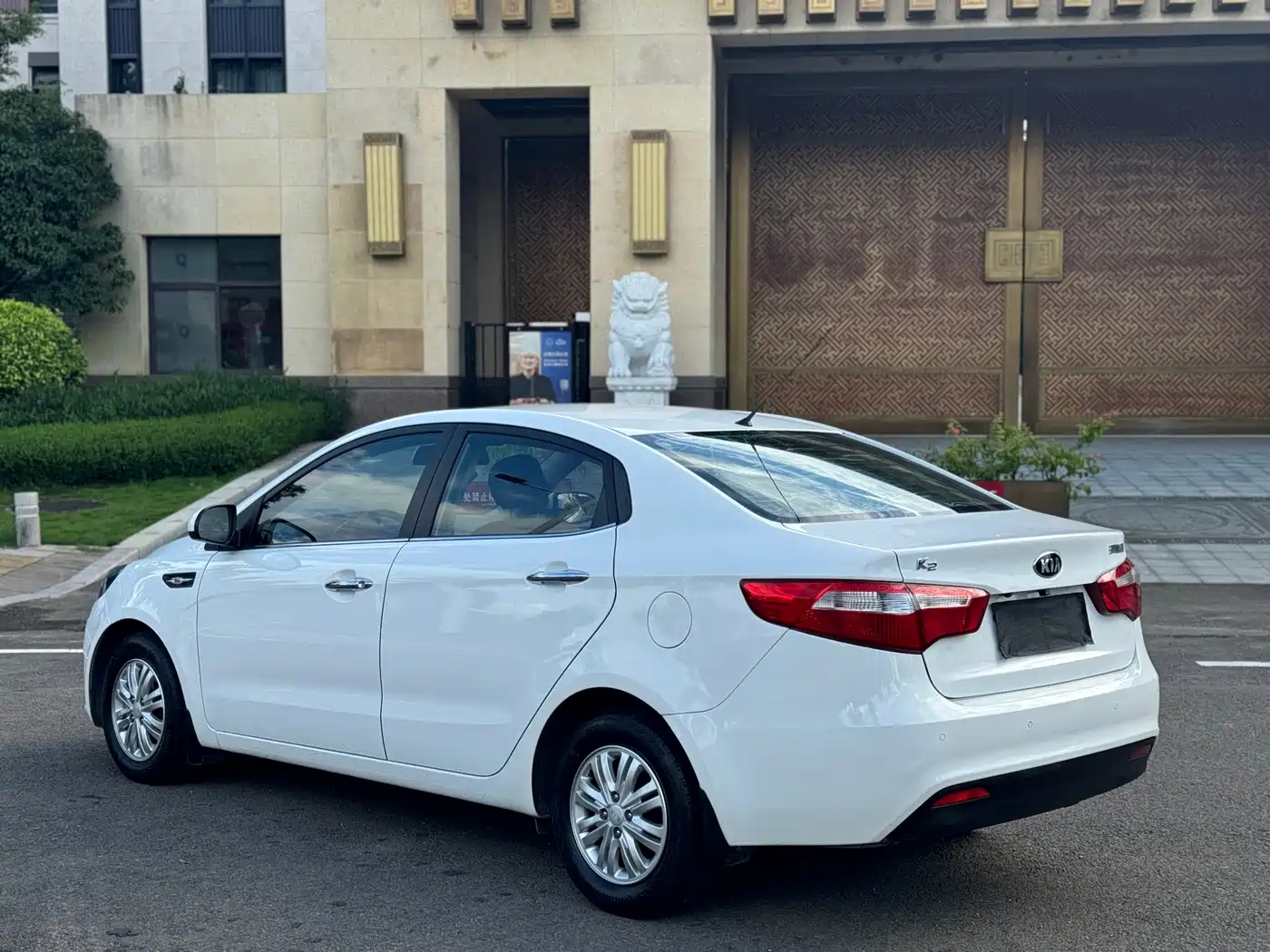 Kia K2 2013 2012 Sedan 1.4L AT GLS Commemorative Edition