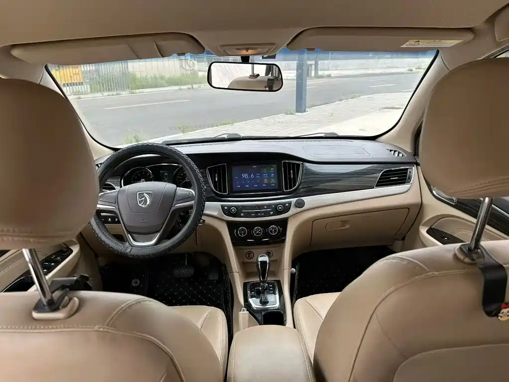 Фото 5 - Baojun 730