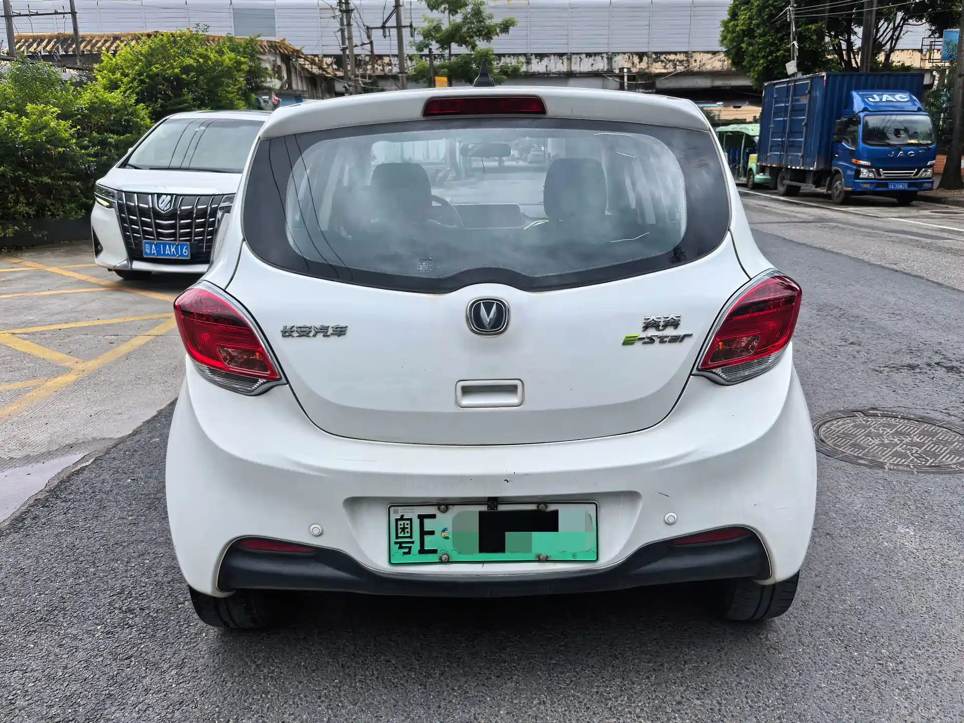 Фото 6 - Changan Benben E-Star
