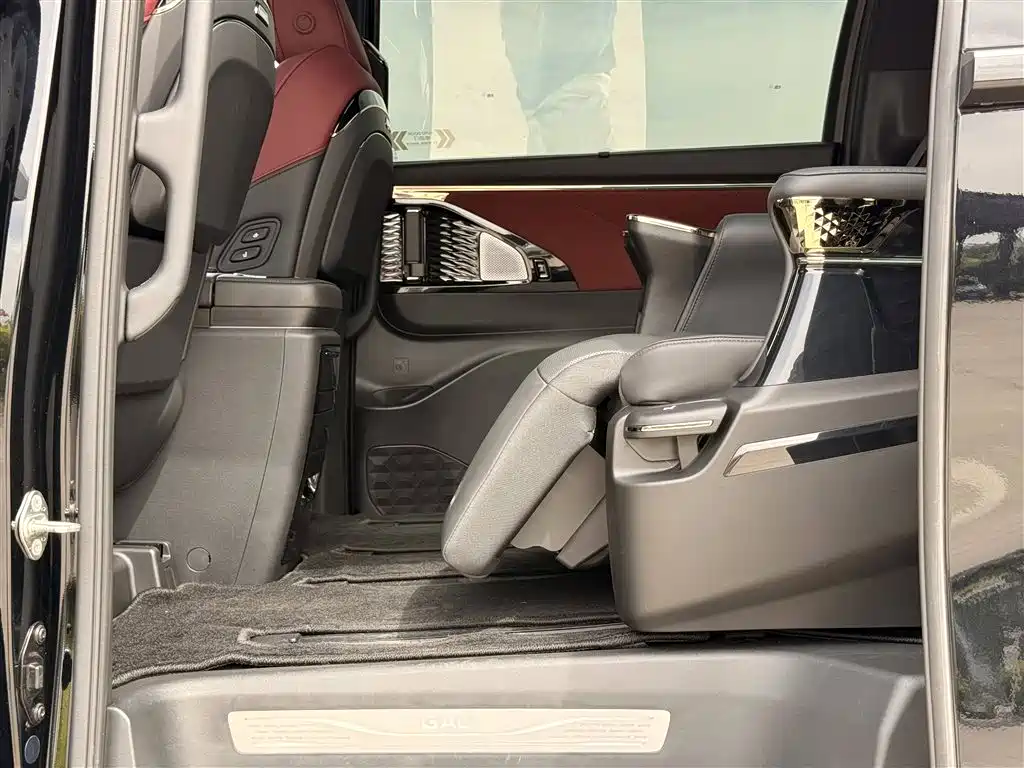 GAC Trumpchi Trumpchi M8 2025 Model Master Series Super Hybrid Edition фото 16