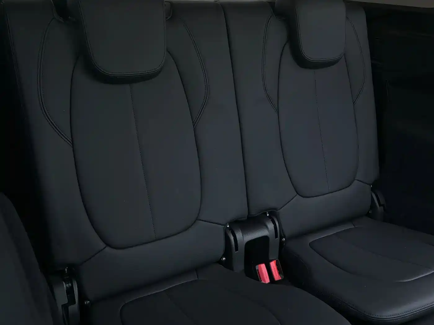 BMW 2 Series Gran Tourer 2019 220i Leading фото 20