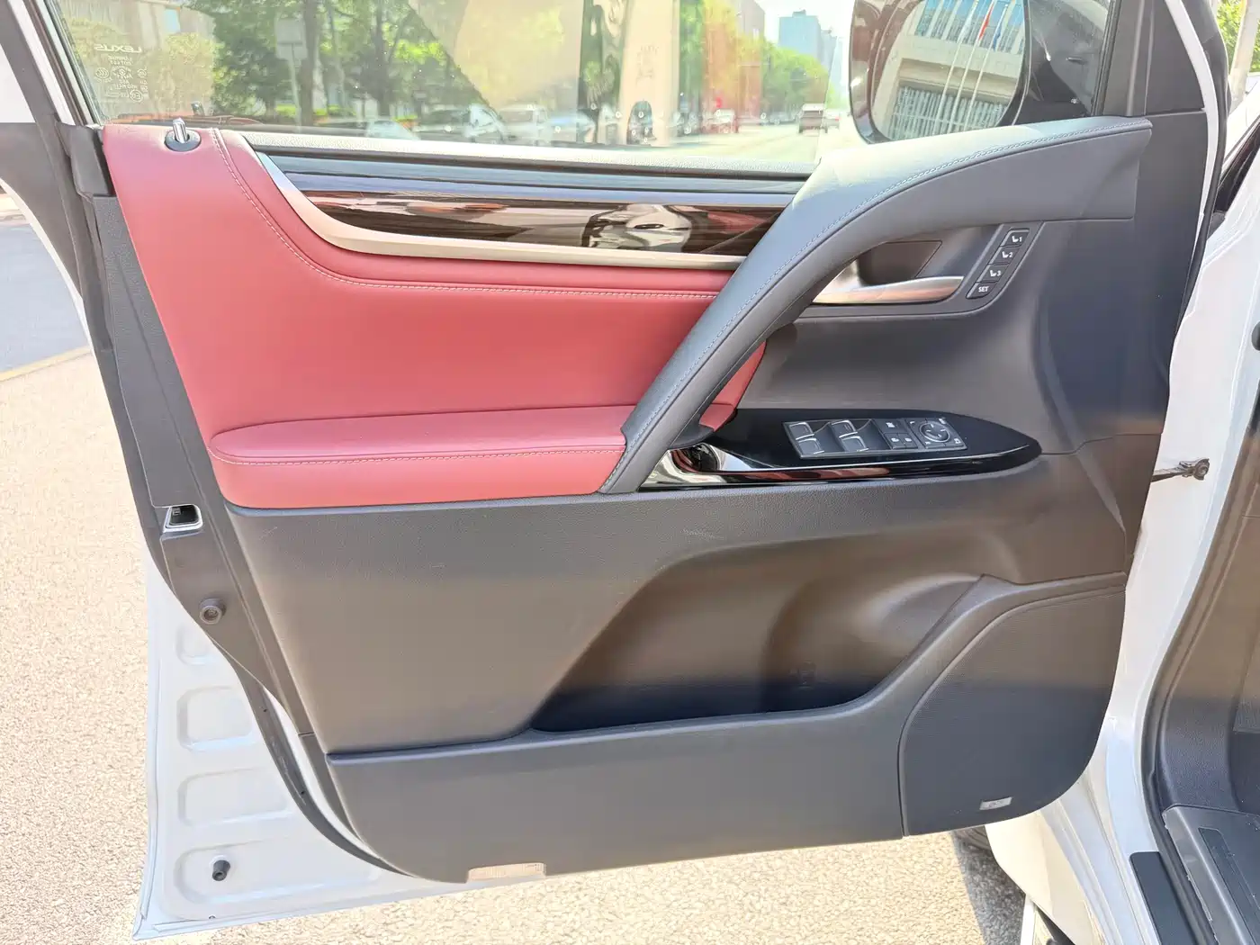 Lexus LX 2019 570 Prestige Luxury Edition фото 10