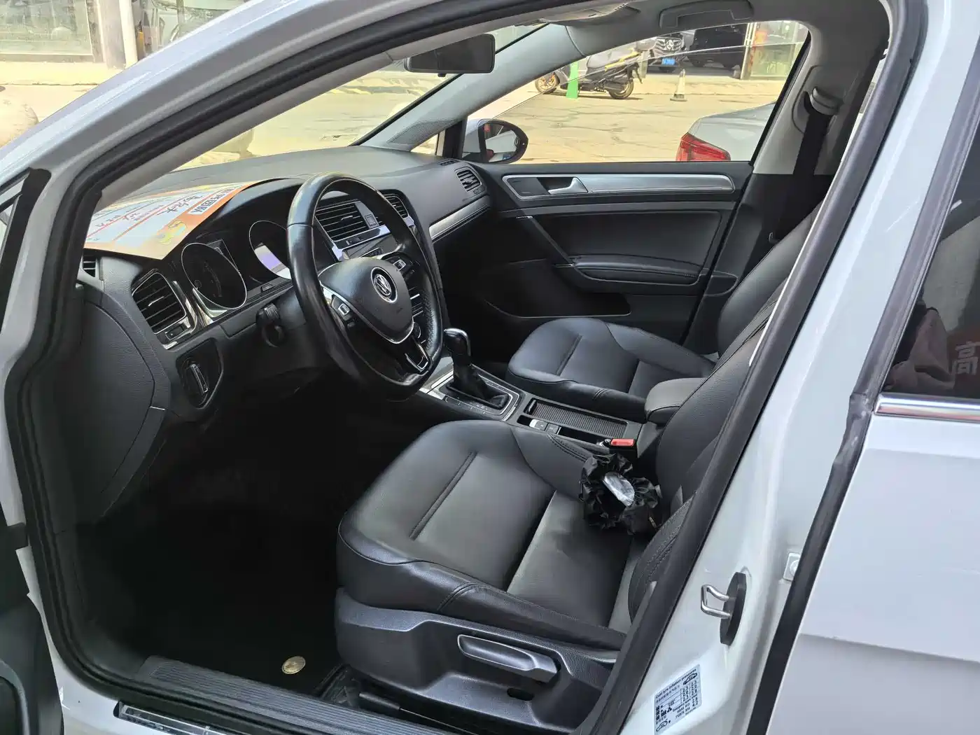 Volkswagen Golf 2018 1.6L Automatic Comfort фото 7