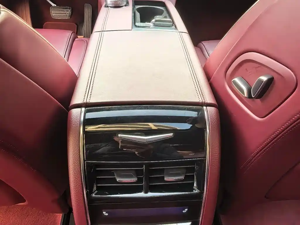 Cadillac CT6 2023 28T Platinum Model фото 11