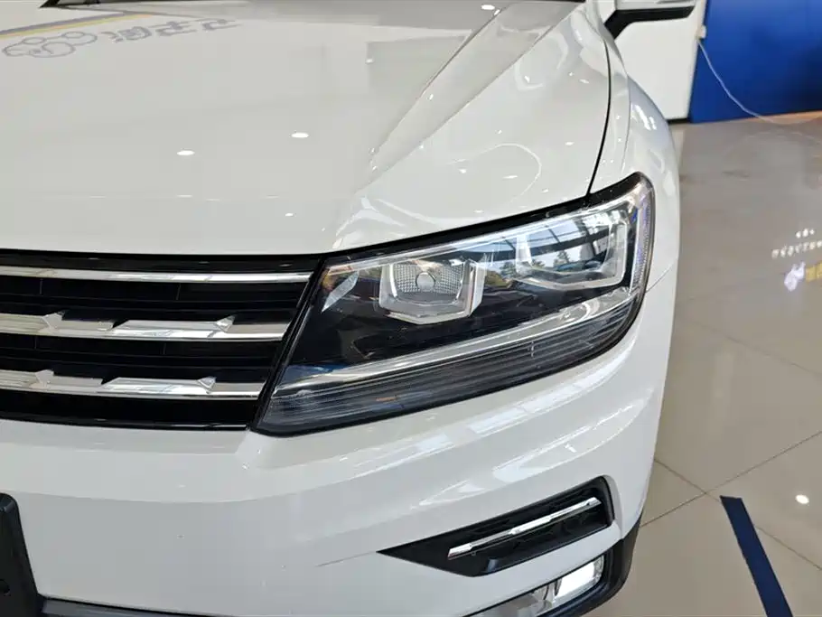 Volkswagen Tiguan L 2019 Facelift 330TSI Auto 2WD Smart Luxury China VI фото 5
