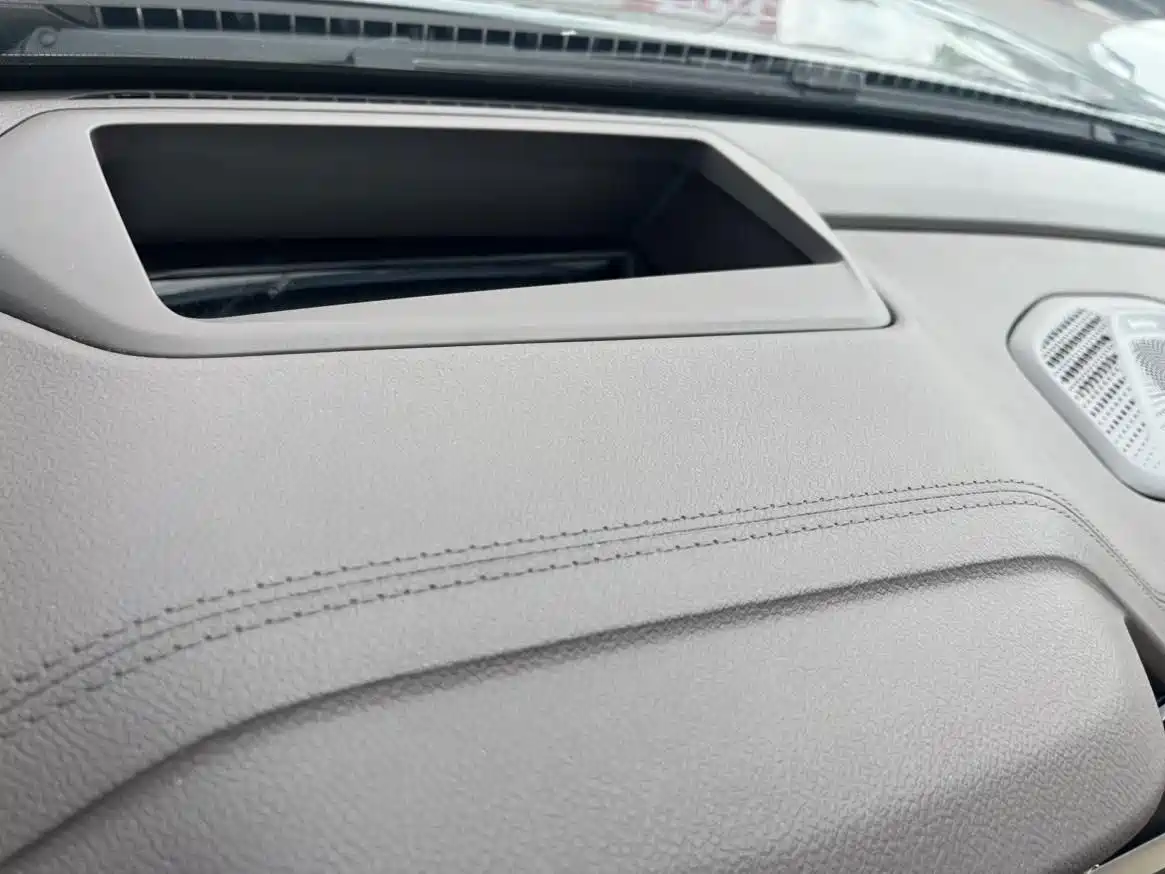 Фото 24 - Geely Xingyue L