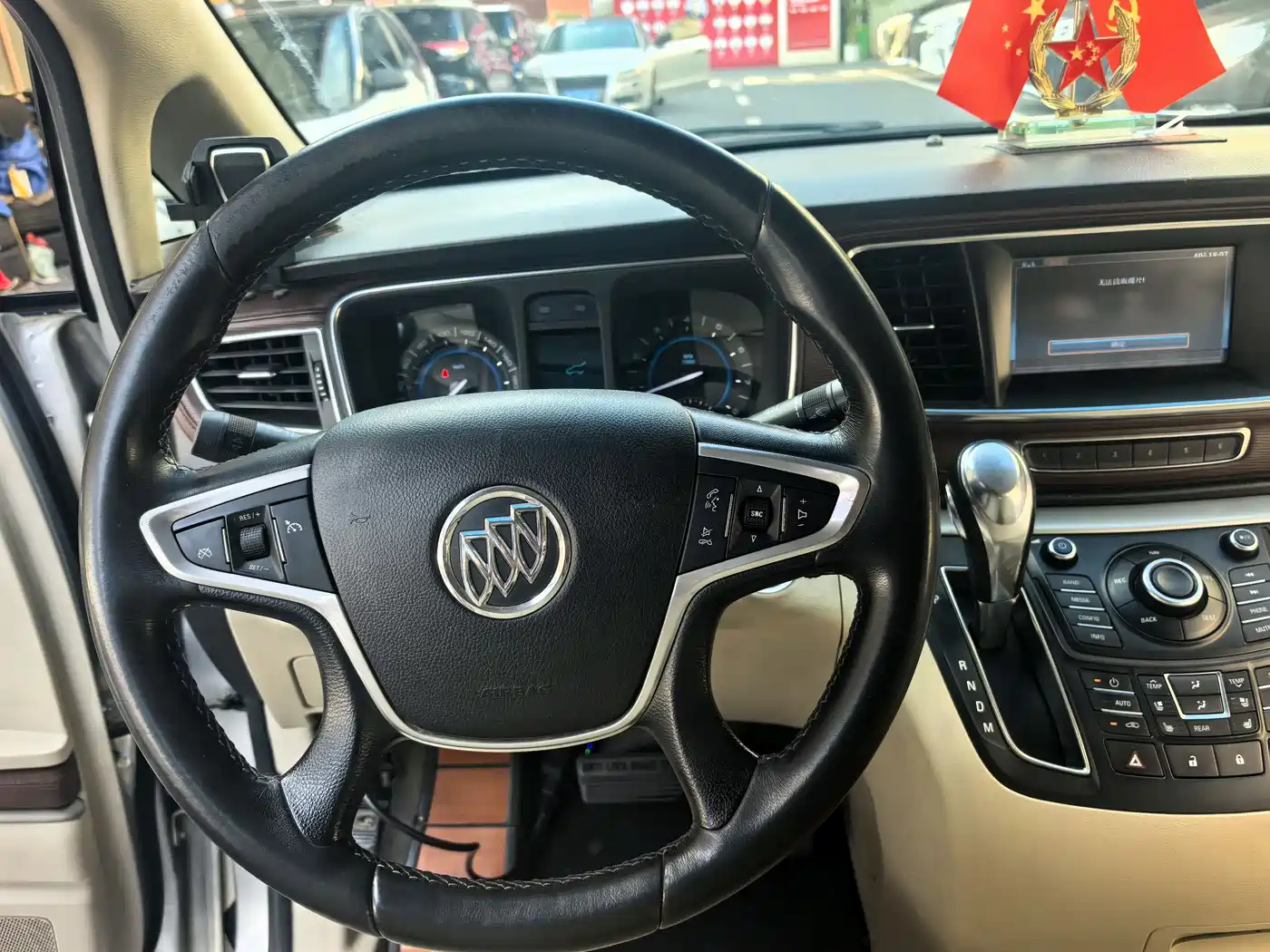 Buick GL8 2014 3.0L XT Luxury Business Flagship фото 9