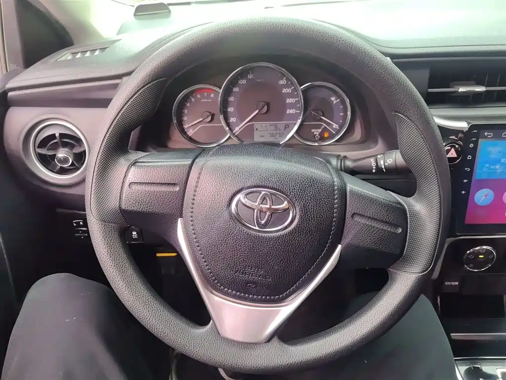 Toyota Corolla 2017 Facelift 1.2T S-CVT GL фото 4
