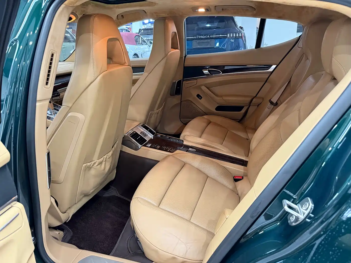 Фото 8 - Porsche Panamera