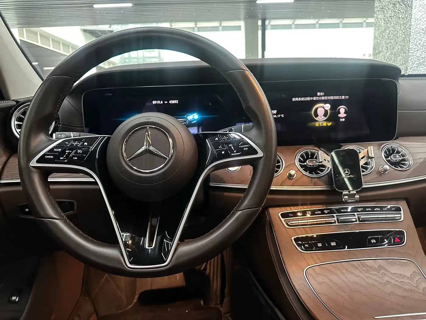 Mercedes-Benz E-Class 2023 E 300 L Fashion фото 10