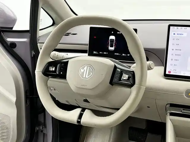 MG MG4 EV 2025 2025 Base Model