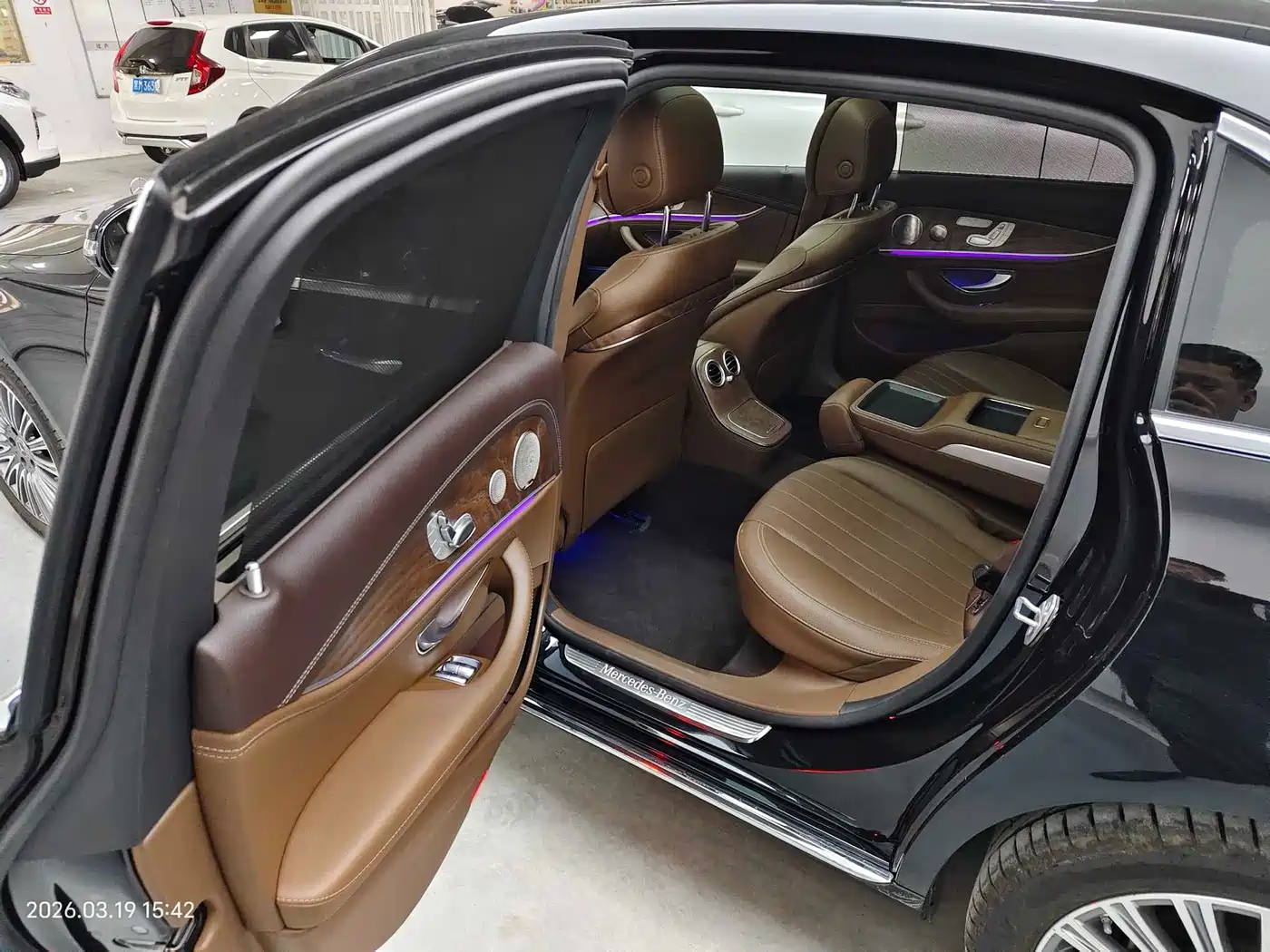 Mercedes-Benz E-Class 2023 E 300 L Luxury фото 7