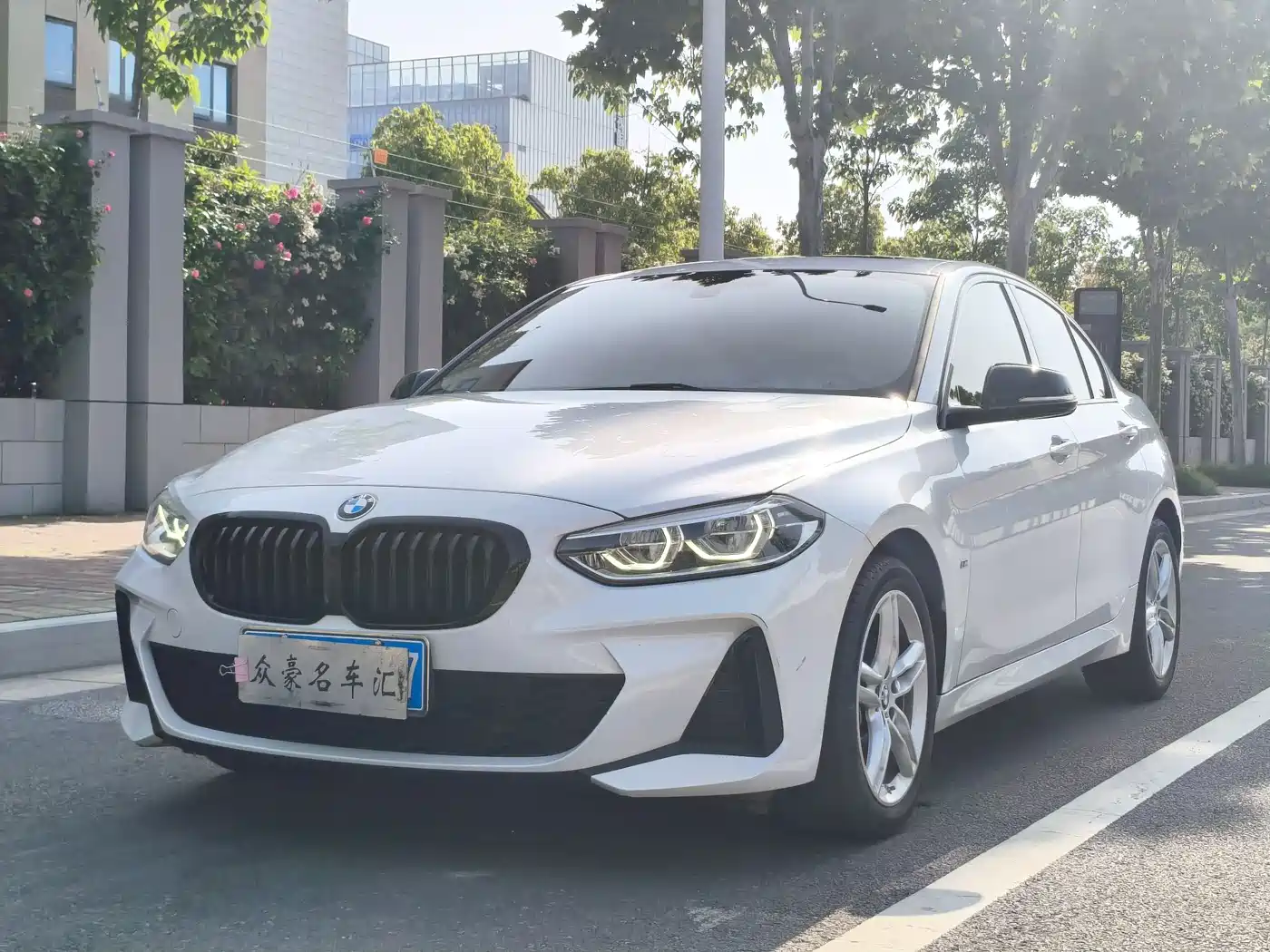 BMW 1-SERIES 2023