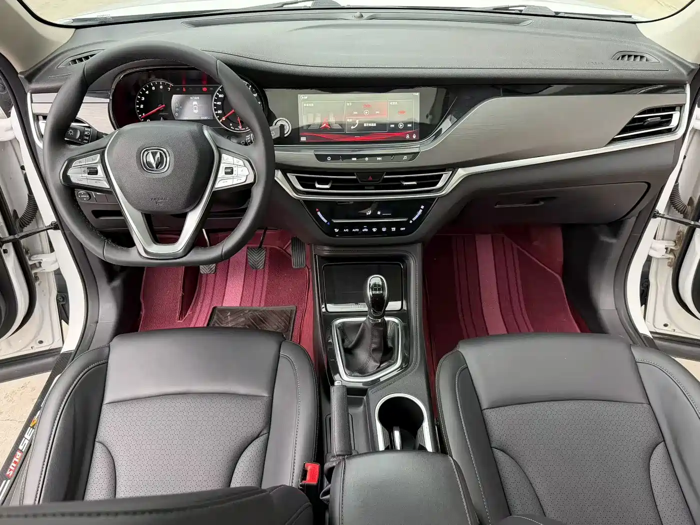 Фото 7 - Changan CS35 PLUS