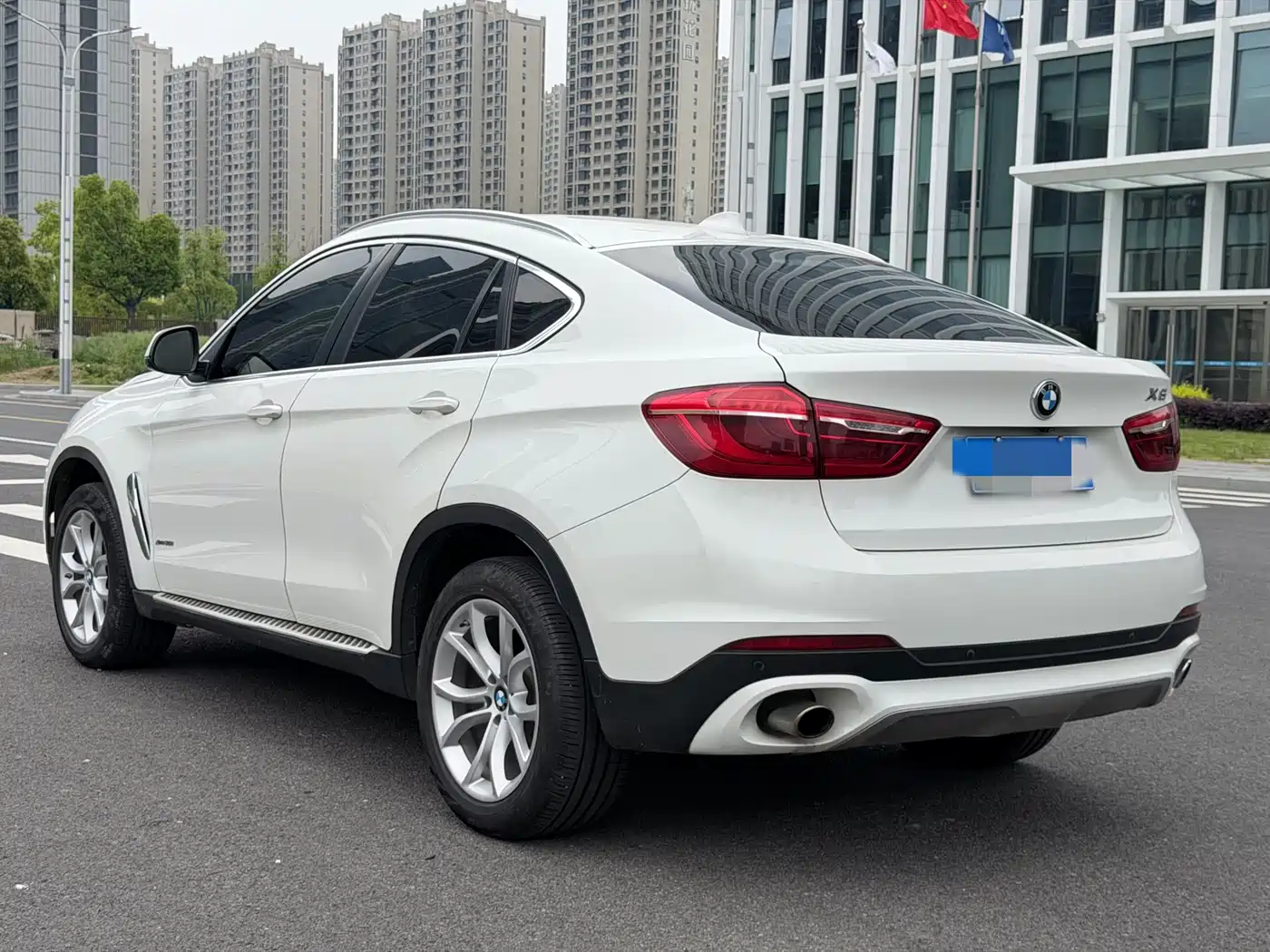 BMW X6 2015 xDrive28i фото 6
