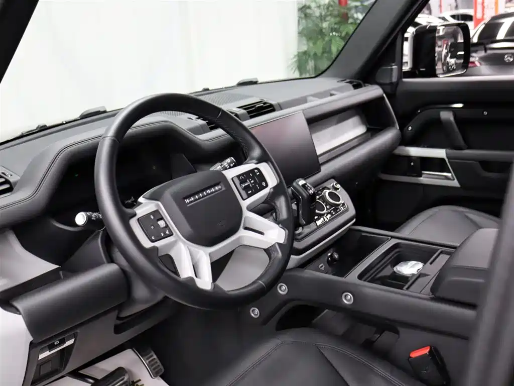 LAND ROVER GUARD
