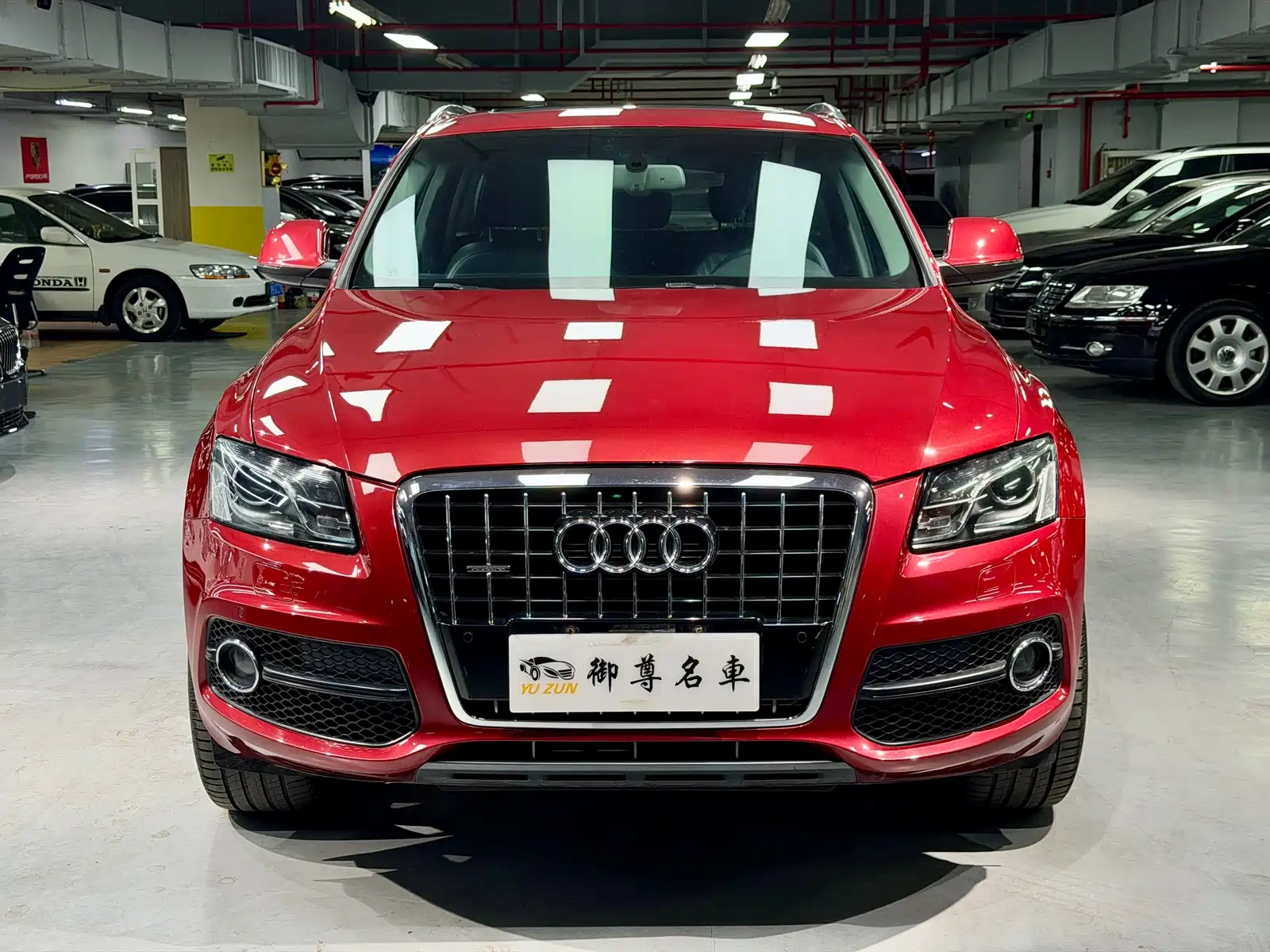 Photo 2 - Audi Q5 (Import)