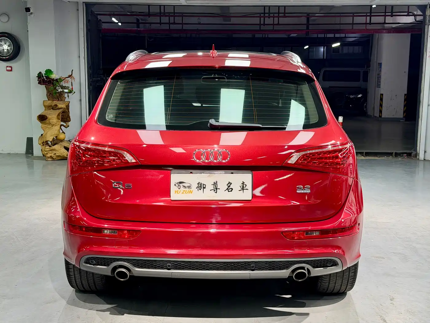 Audi Q5 (Import) 2010 3.2FSI Sport фото 6
