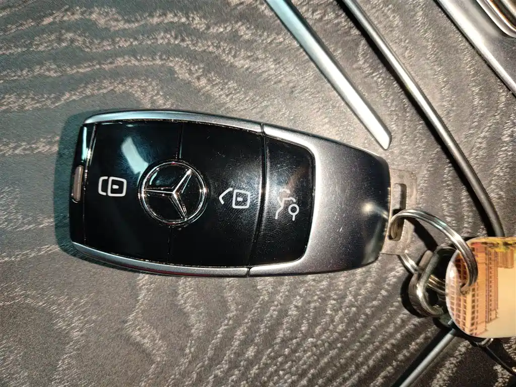 Mercedes-Benz CLS 2020 CLS 300 Dynamic фото 17