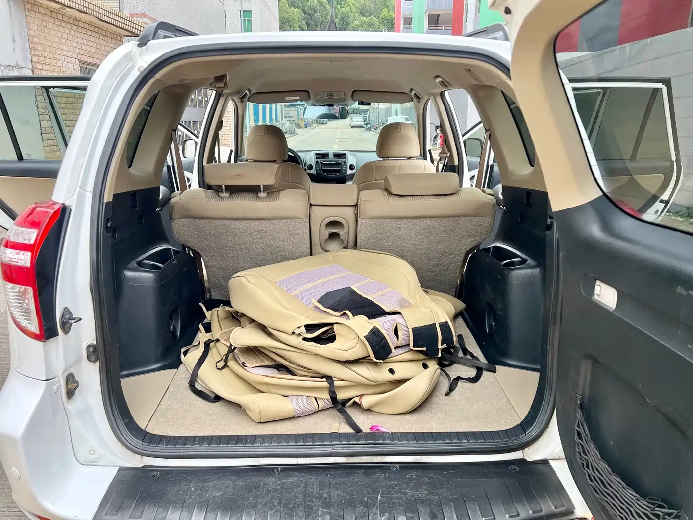 Toyota RAV4 Rongfang 2012 Styling Edition 2.0L Automatic 4WD фото 13