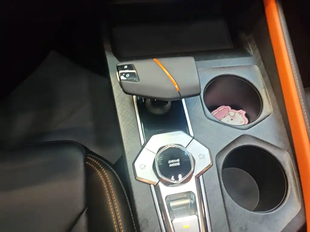 Changan UNI-V iDD 2024 2023 ZhiDian iDD 1.5T 113km Smart Fun Edition