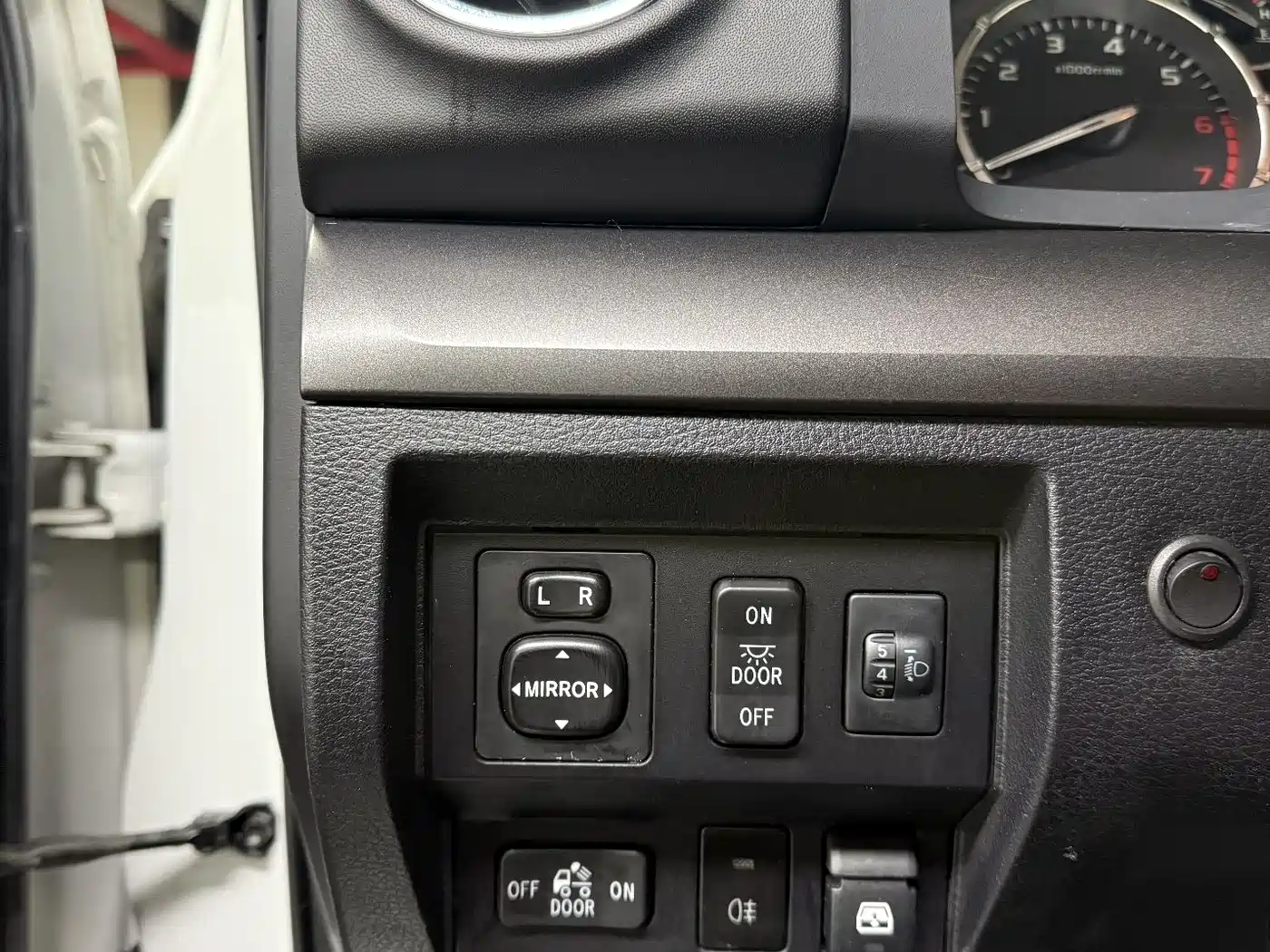 Toyota Tundra 2014 5.7L TRD Pro фото 25
