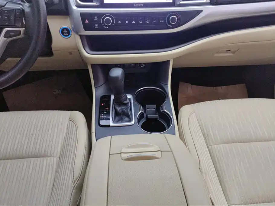 Toyota Highlander 2018 2.0T 2WD Elite 7-seater (China V) фото 16