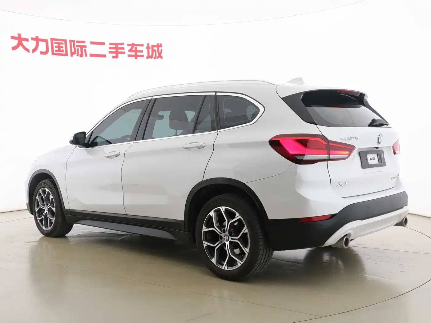 BMW X1 2021 sDrive25Li Leading фото 16