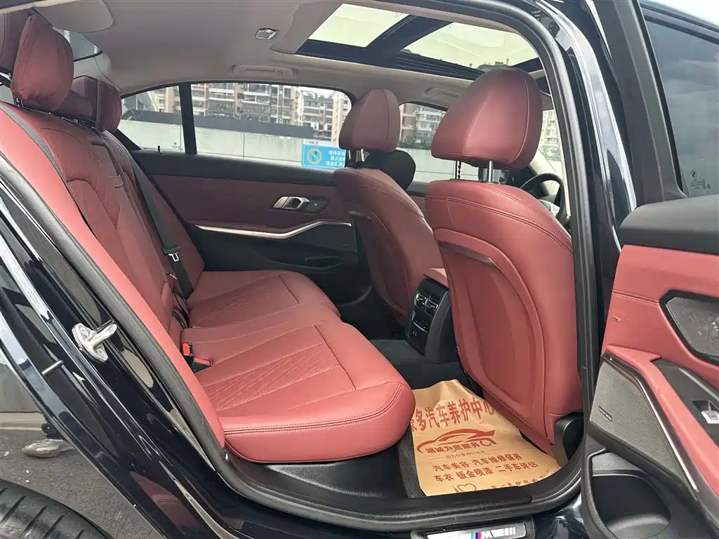 BMW 3 Series 2023 325Li M Sport Black Night Package фото 10